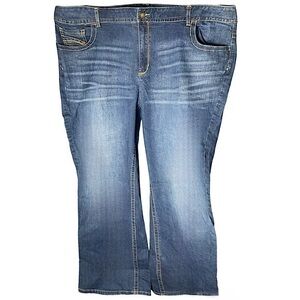 LANE BRYANT SlimBoot Genius Fit Jeans w/Gold Embellishments on Pockets‎